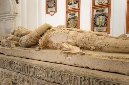 Tumba del Cid en la iglesia de Cardeña